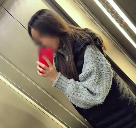Chantal, 31