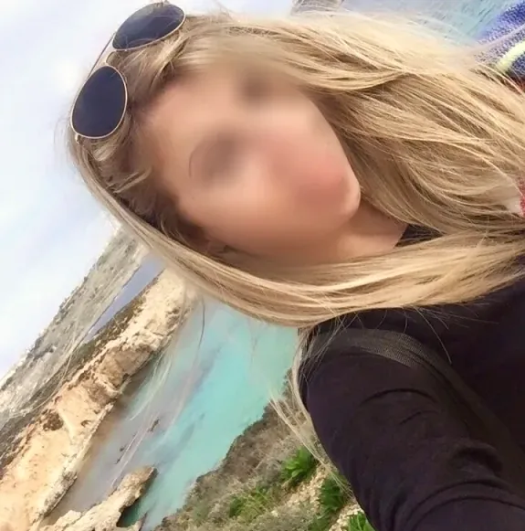 Lotte, 34
